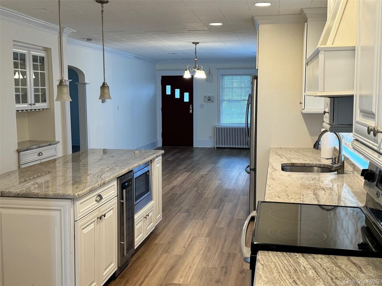 22 1st St - Photo 3 of 11