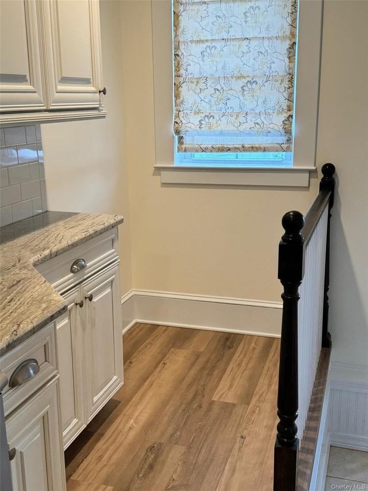 22 1st St - Photo 4 of 11