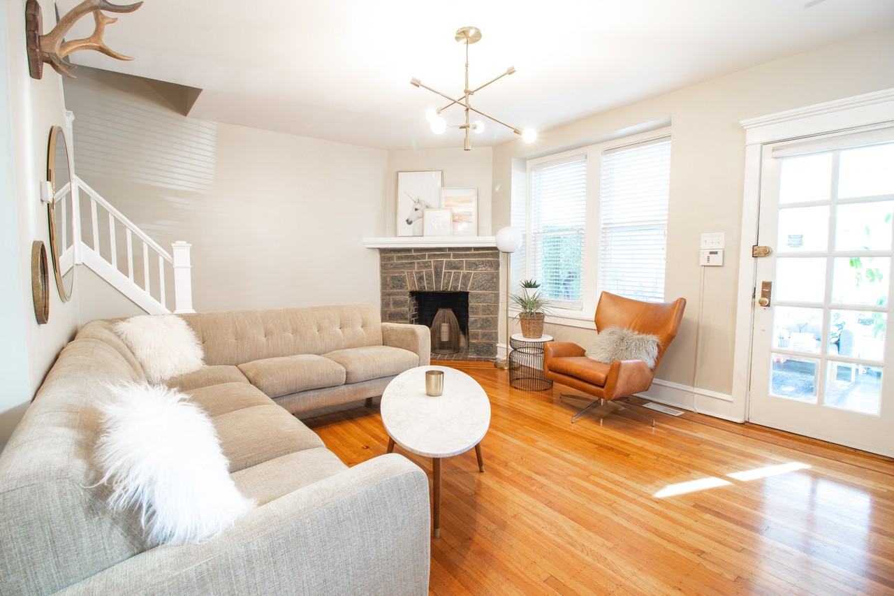 2215 N Harrison St #1 - Photo 5 of 17