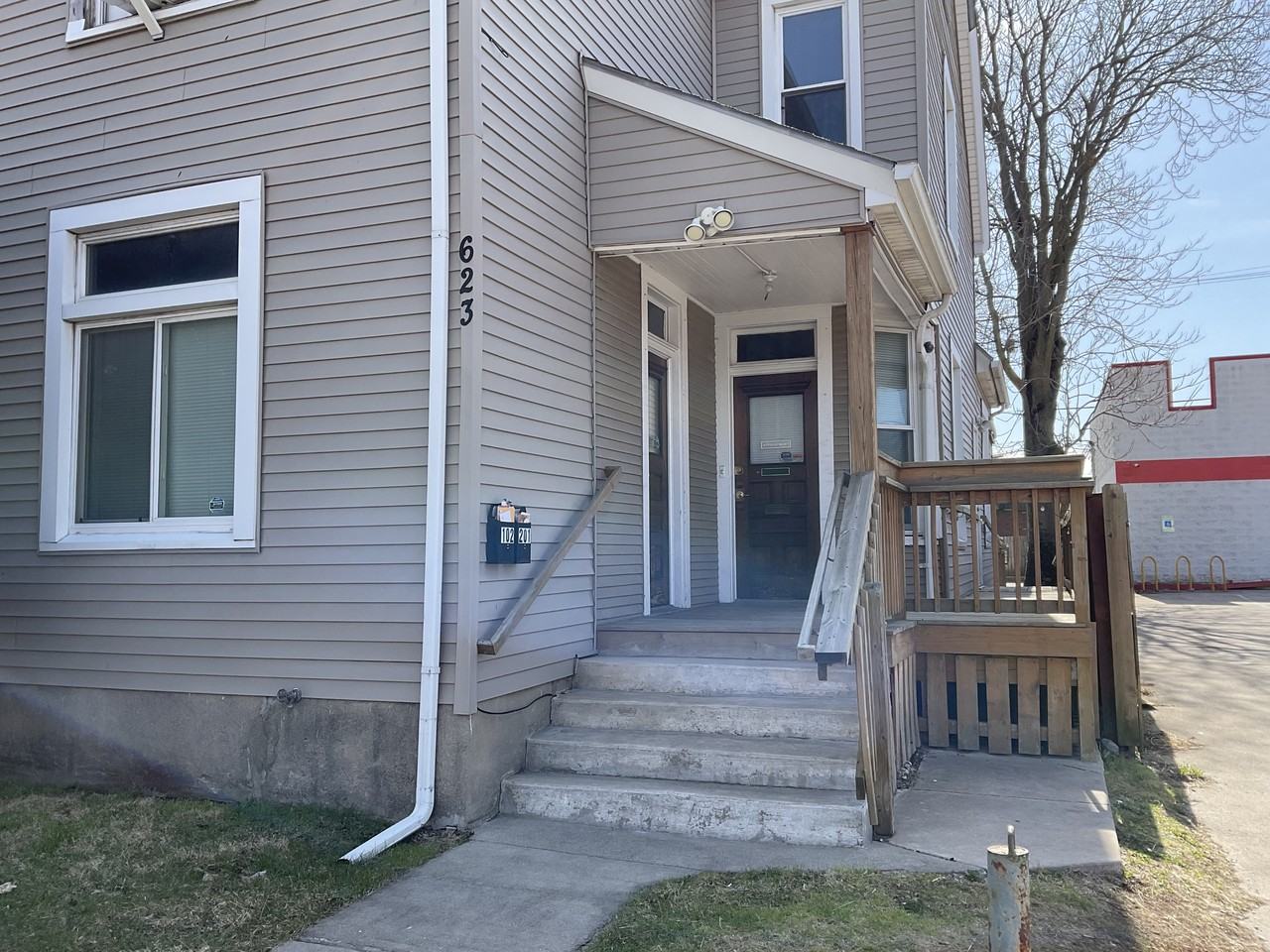 623 W Washington Blvd #3