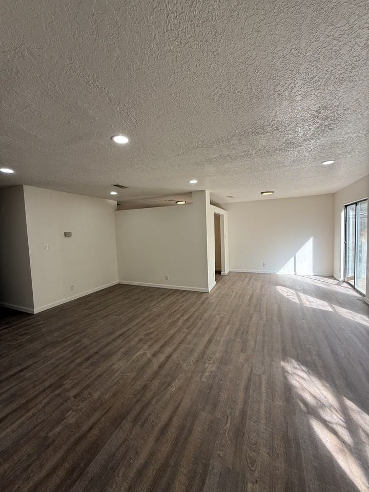 5408 Jasons Way Ne #1 - Photo 4 of 28