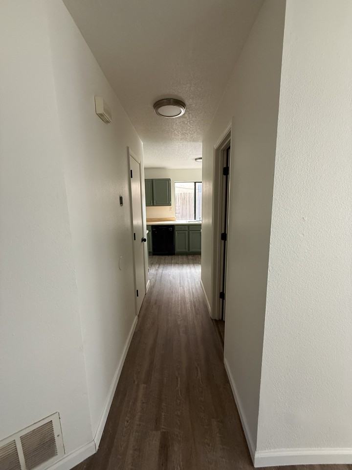 5408 Jasons Way Ne #1 - Photo 6 of 28