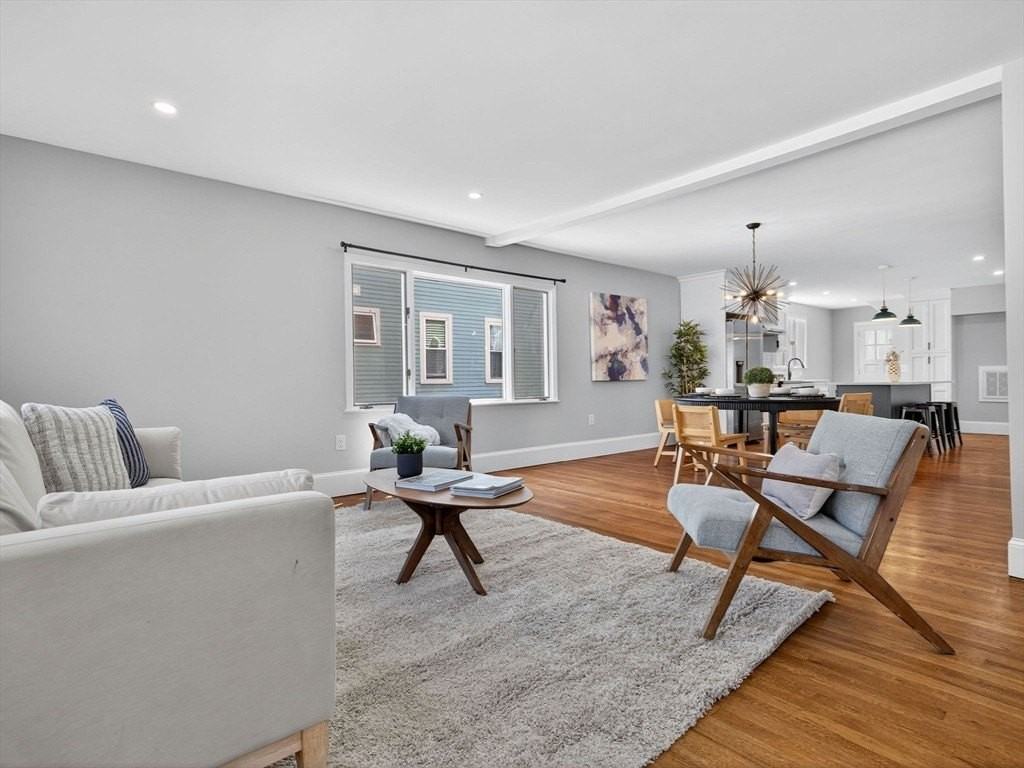 111 Sharon St Unit 1 - Photo 5 of 32