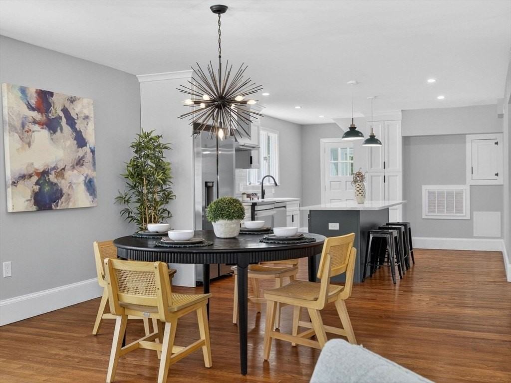 111 Sharon St Unit 1 - Photo 6 of 32