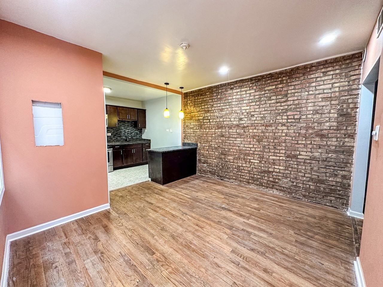 7926 S Luella Ave #1B - Photo 6 of 24