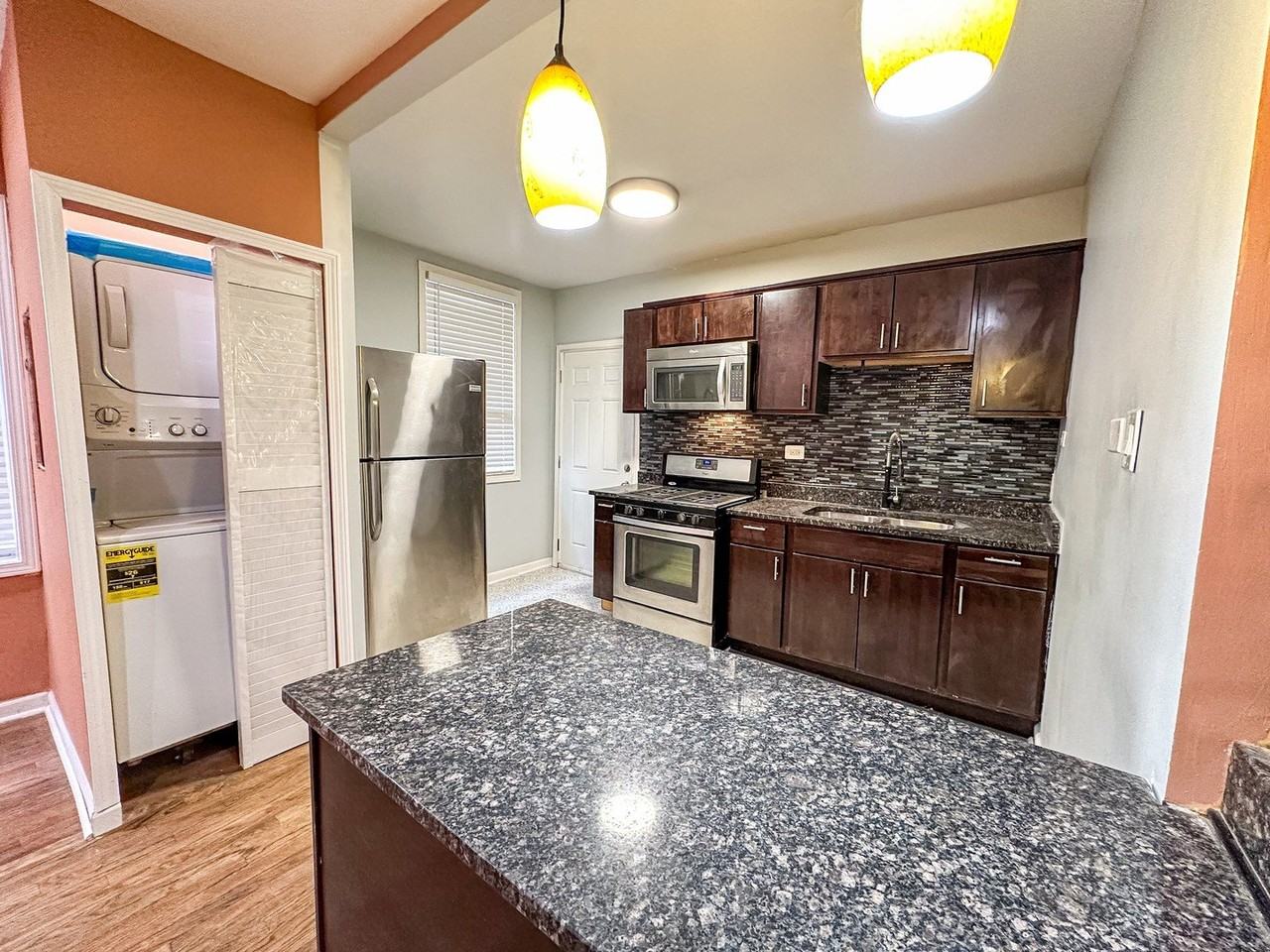 7926 S Luella Ave #1B - Photo 7 of 24