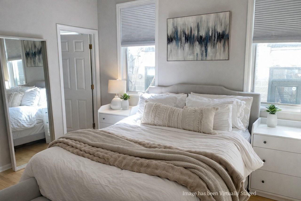 852 N Paulina St Apt 2 - Photo 7 of 13