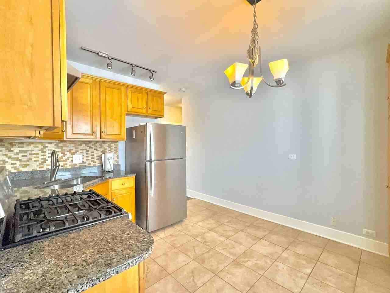 6409 23rd St Unit 8 - Photo 7 of 22