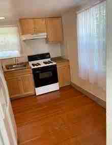 2604 Fair Oak Ln Unit B - Photo 5 of 8