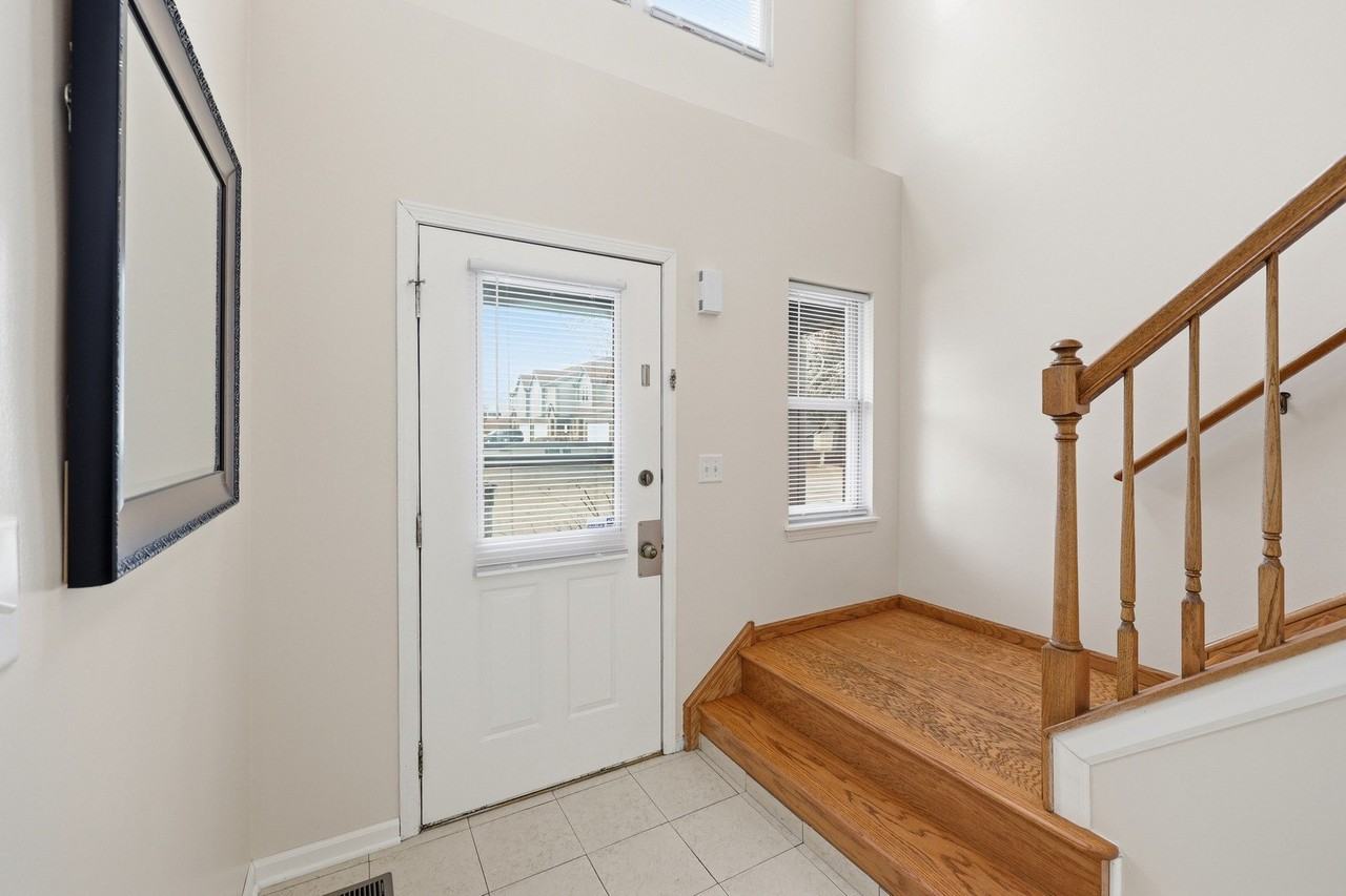 760 E Whispering Oaks Dr - Photo 3 of 20