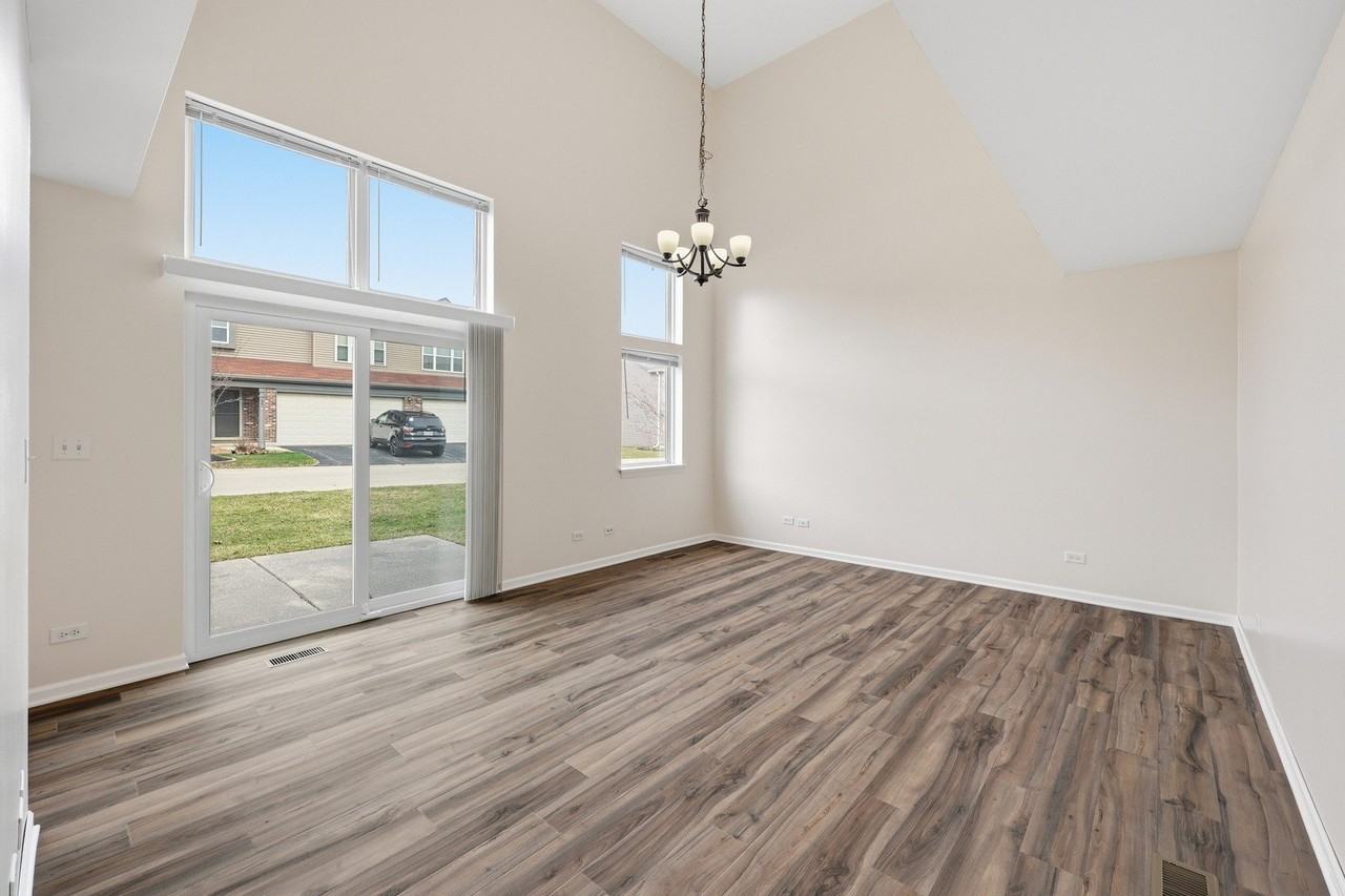 760 E Whispering Oaks Dr - Photo 4 of 20