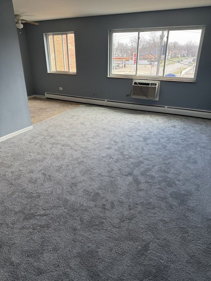 723 Grant Ave Apt 3c - Photo 2 of 6