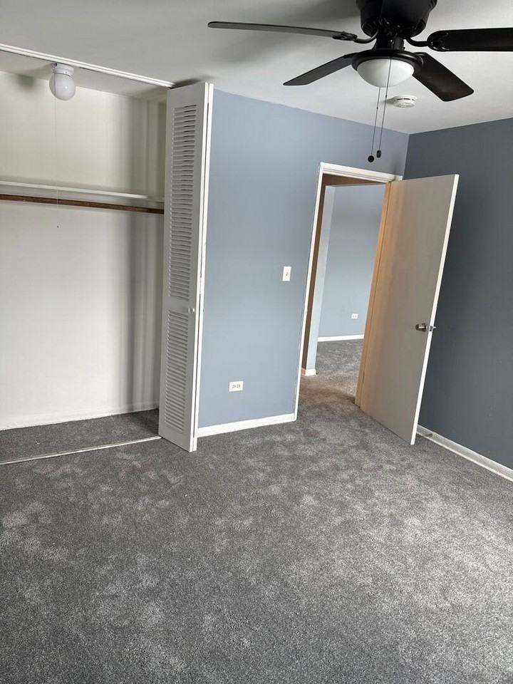 723 Grant Ave Apt 3c - Photo 5 of 6