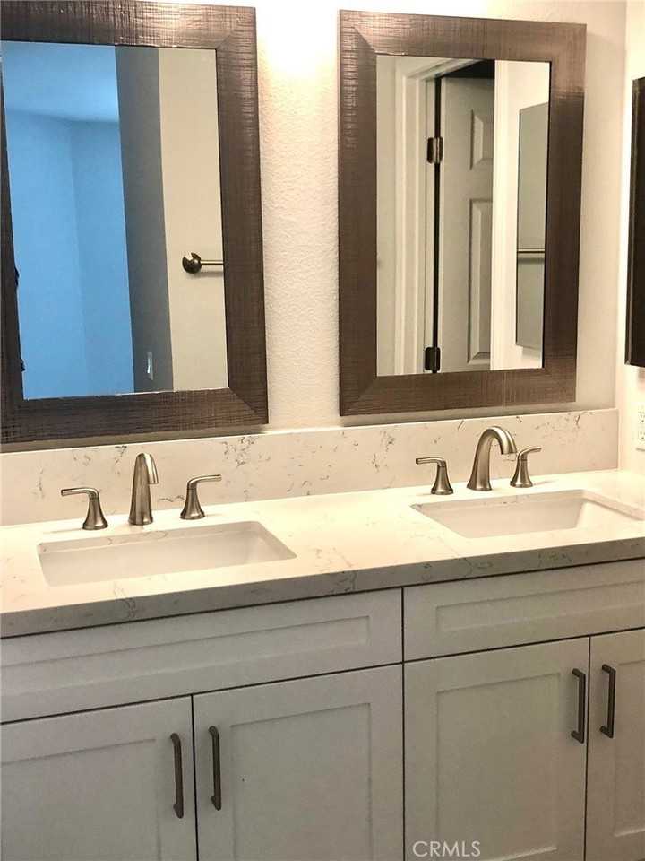 11 Briarglen - Photo 7 of 15