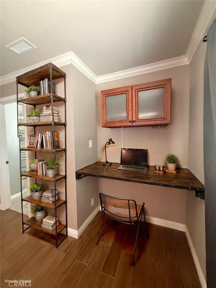 2617 Pearson Ave - Photo 5 of 28