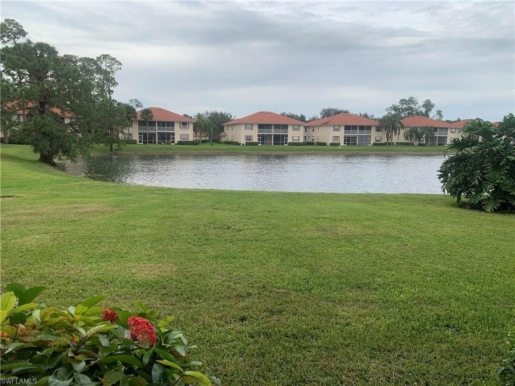 230 Robin Hood Cir Unit 102 #102 - Photo 4 of 36