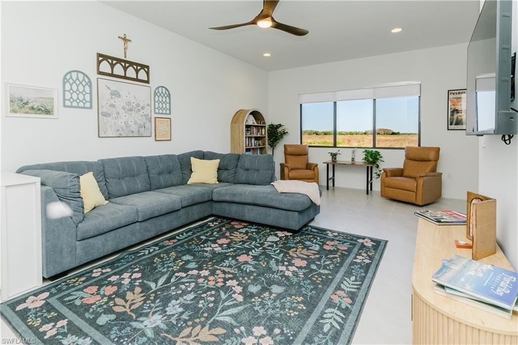 5875 Cassidy Ln - Photo 3 of 50