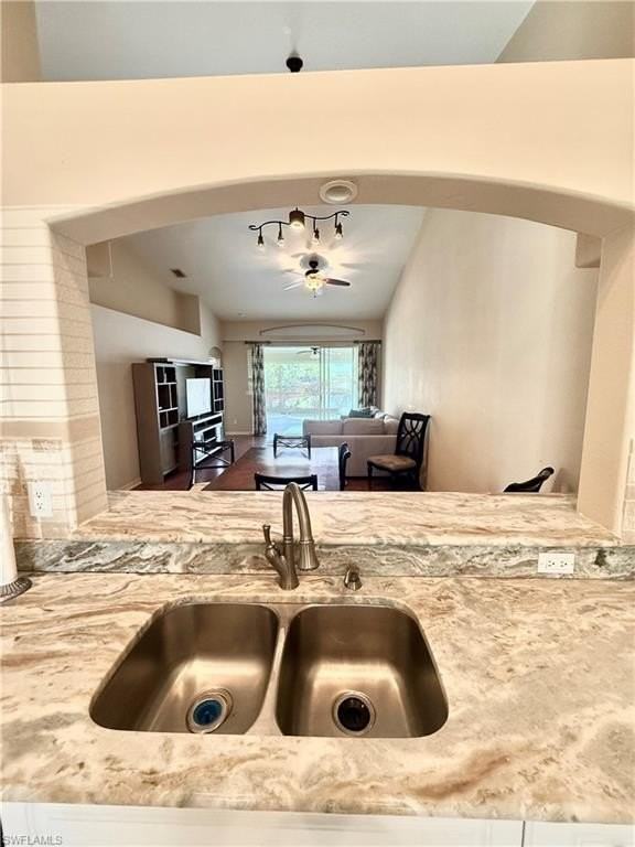 8440 Ibis Cove Cir Unit B260 - Photo 4 of 22