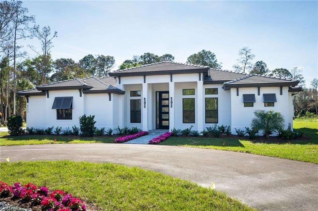 5772 Green Blvd - Photo 2 of 24