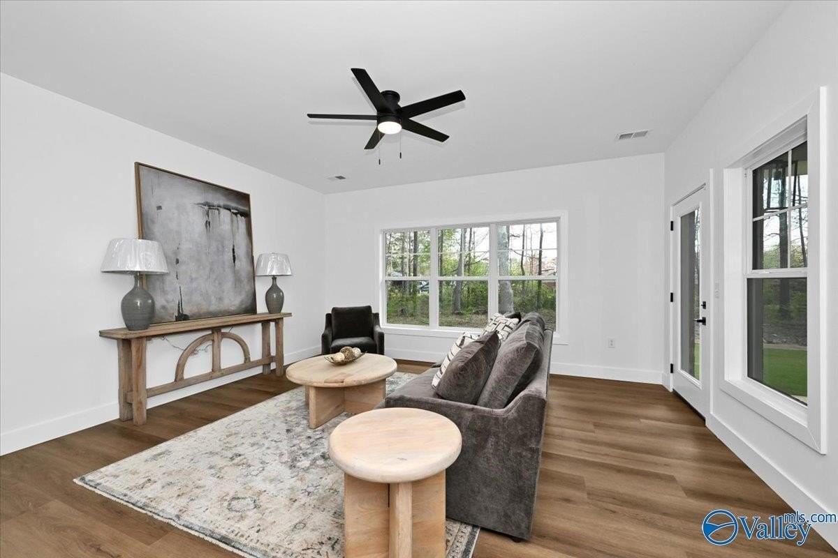 312 Garden Street - Photo 5 of 32