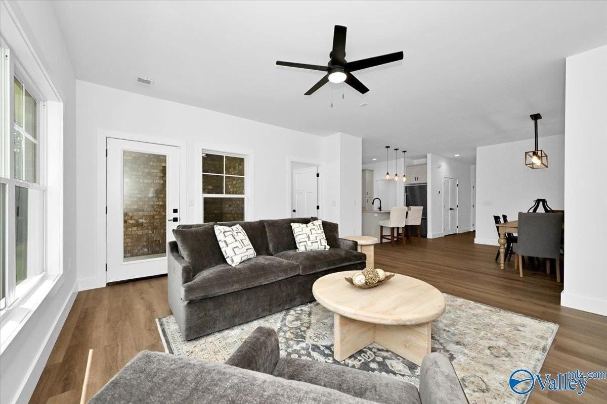 312 Garden Street - Photo 7 of 32