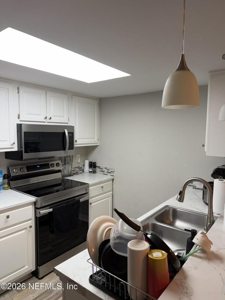 7665 Jana Ln S - Photo 2 of 10