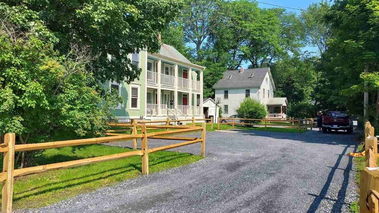 131 High St #A - Photo 2 of 12