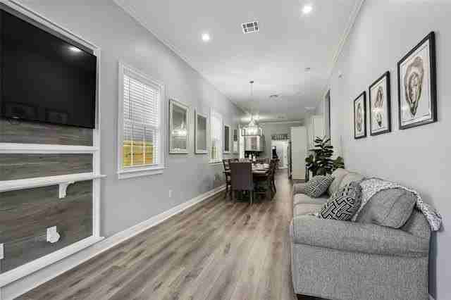 2107 Harmony St - Photo 3 of 13