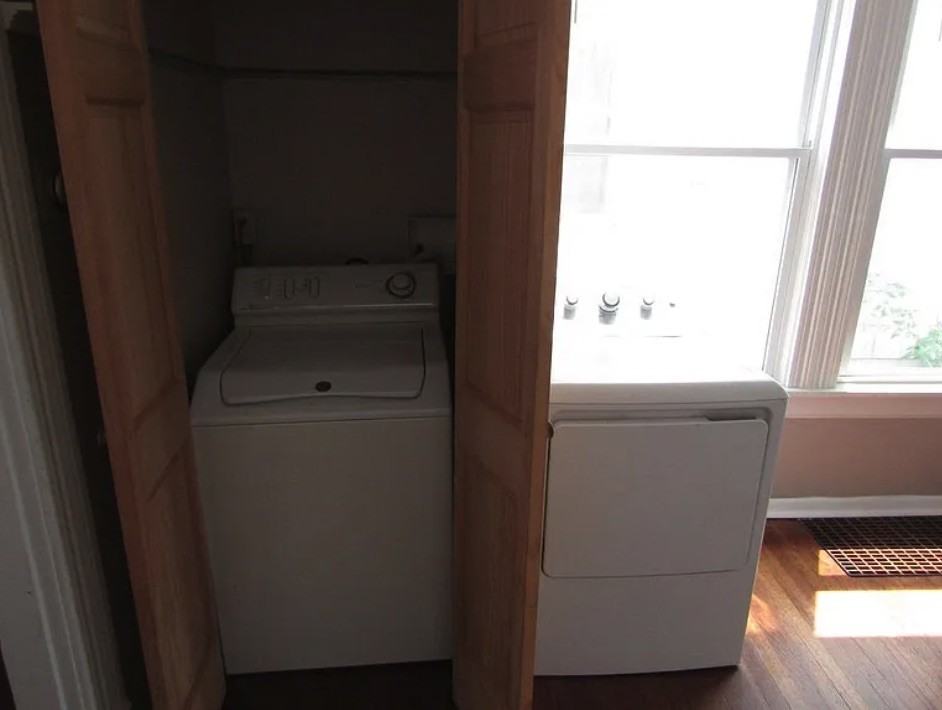 980 Mount Pleasant St #1 - Photo 4 of 7