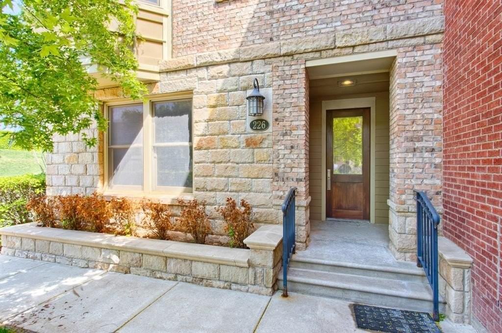 226 Russell M Perry Ave - Photo 2 of 25