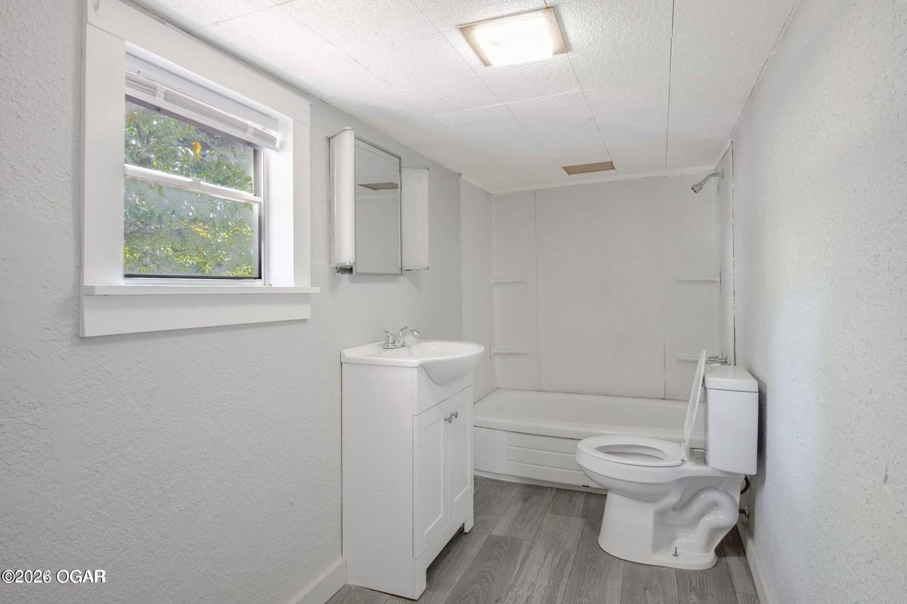 4805 Highway 43 - Photo 6 of 17