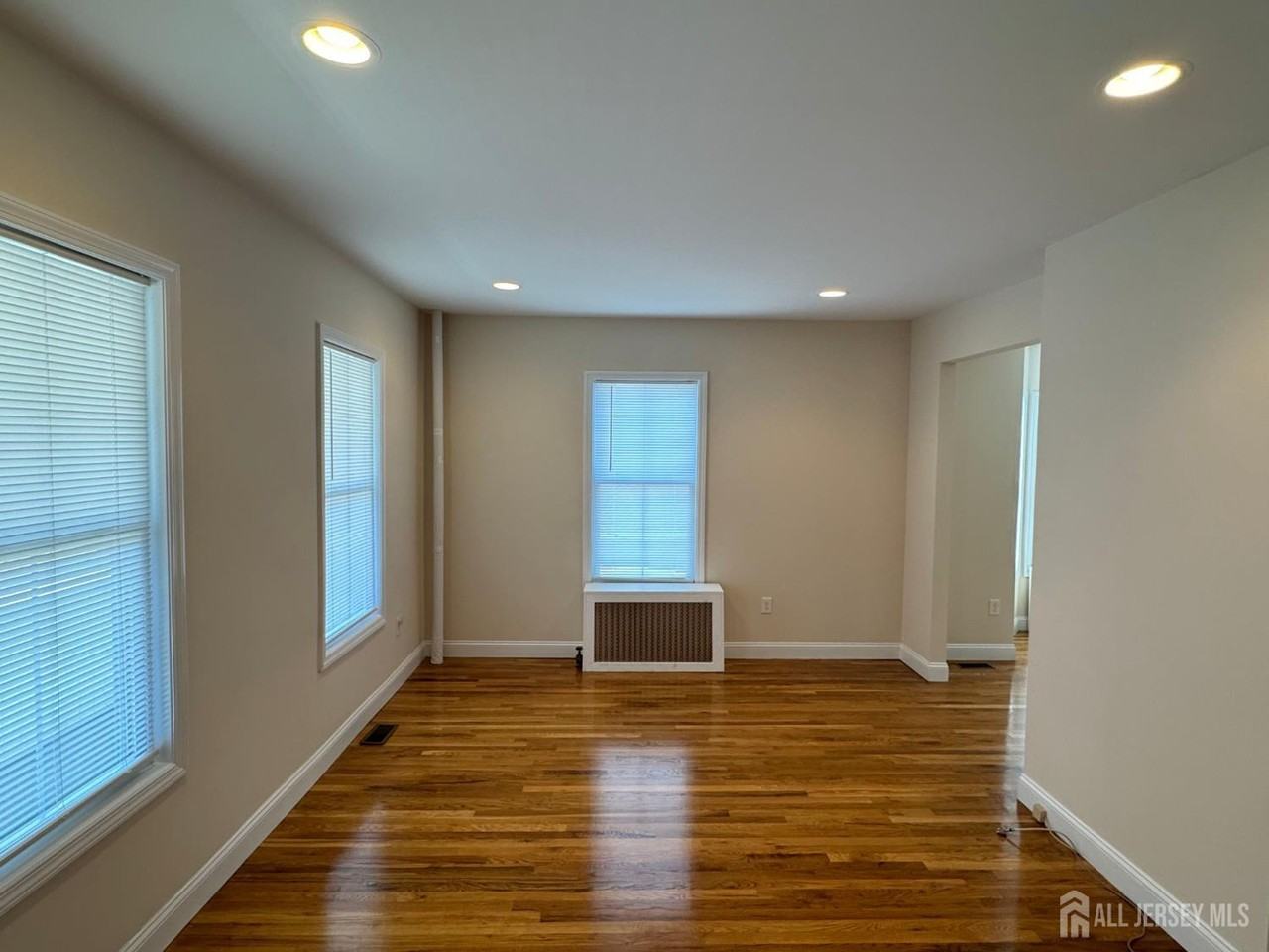 150 George St - Photo 5 of 22