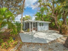 856 Dahlia Ln Unit A - Photo 1 of 1