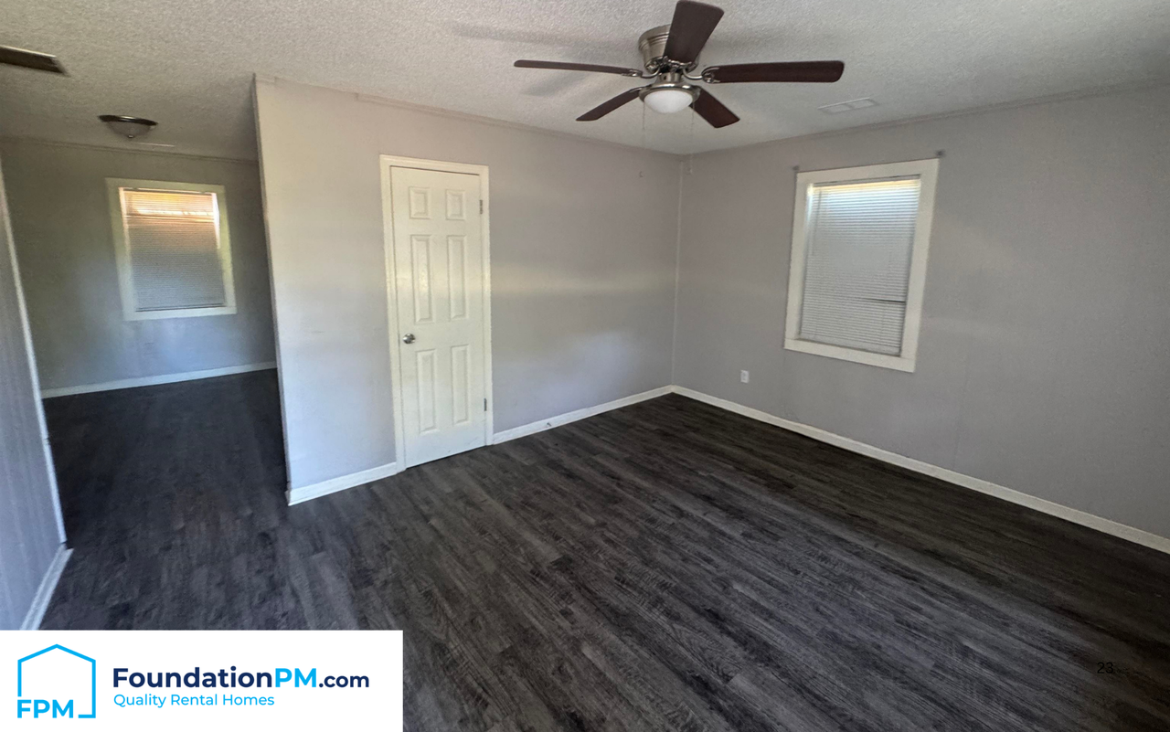 2601 Dakar Ave #1 - Photo 4 of 6