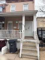 featured image of 1813 W 3rd St #1