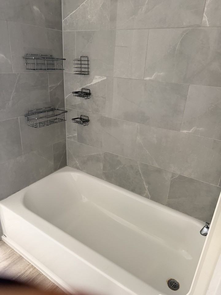 1813 W 3rd St #1 - Photo 6 of 7