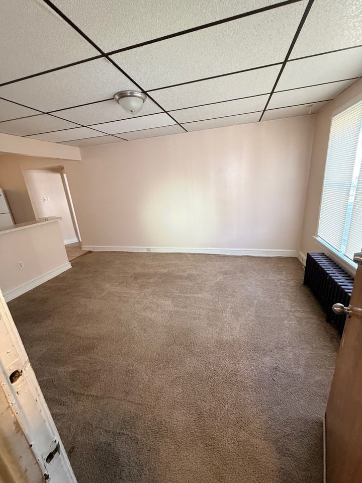 204 W 28th StUnit 1 #1 - Photo 3 of 10