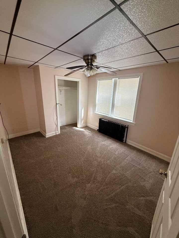 204 W 28th StUnit 1 #1 - Photo 5 of 10