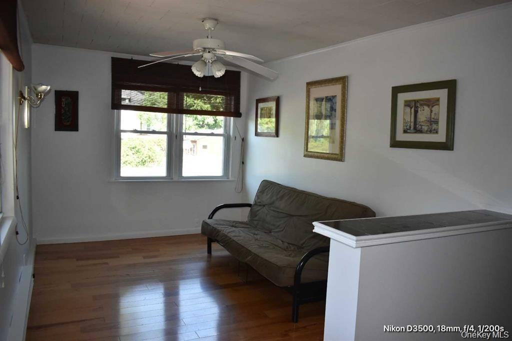 571 South St - Photo 3 of 7