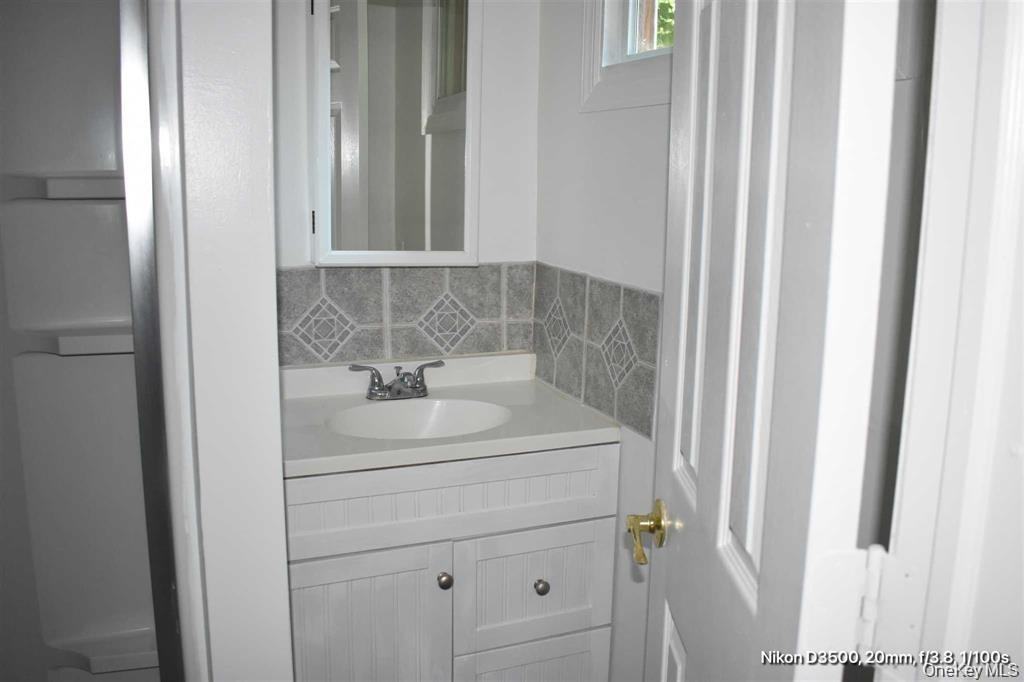 571 South St - Photo 6 of 7