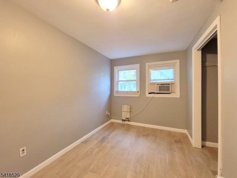 423 2nd St - Photo 6 of 8