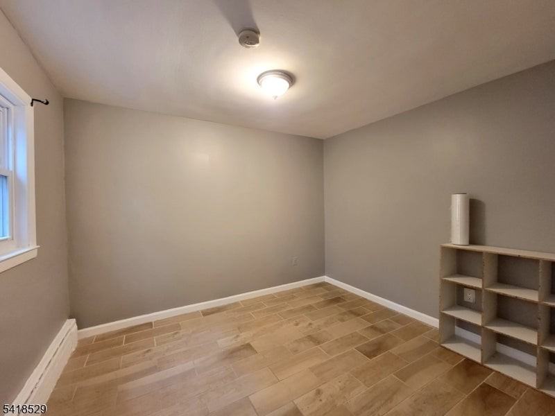 423 2nd St - Photo 7 of 8