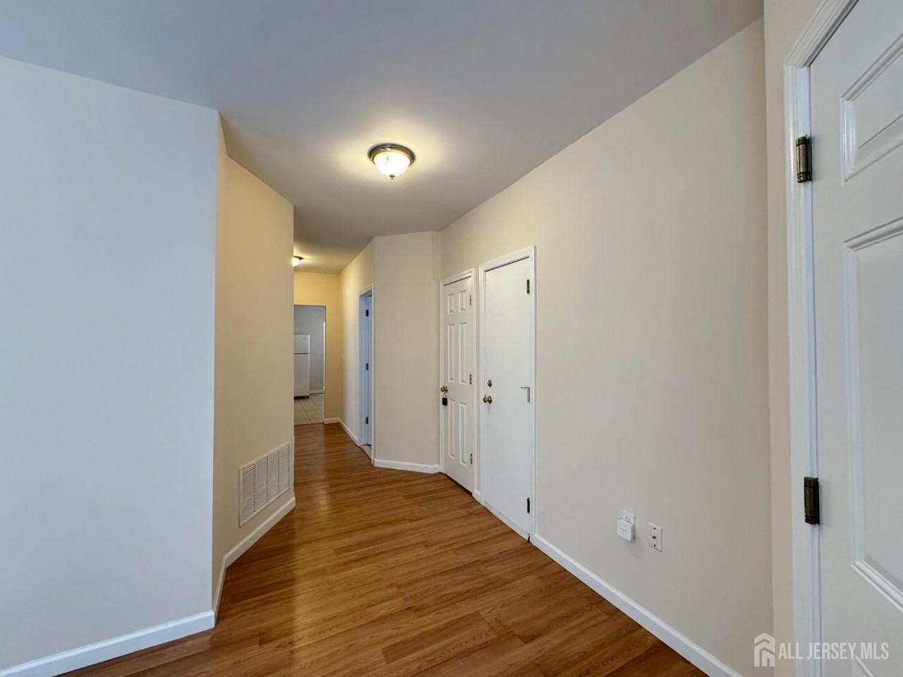 154 George St - Photo 5 of 13