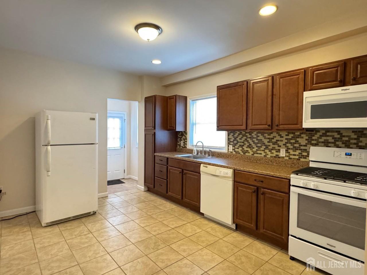 154 George St - Photo 6 of 13