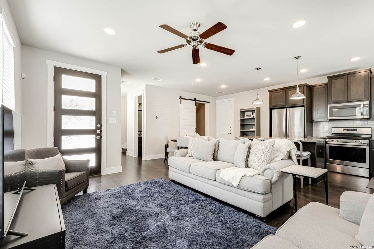 211 Claremont Ave Unit 101 - Photo 2 of 15