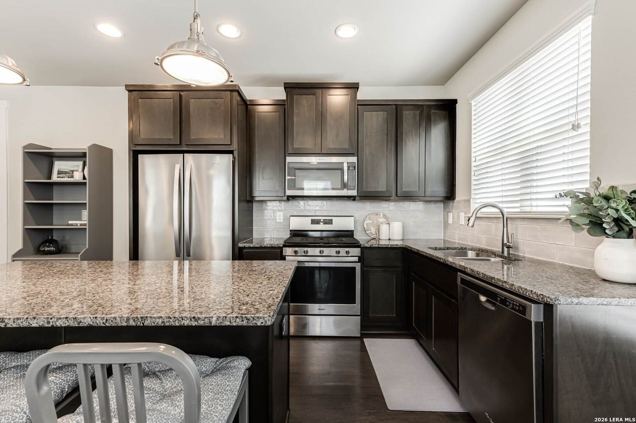 211 Claremont Ave Unit 101 - Photo 6 of 15