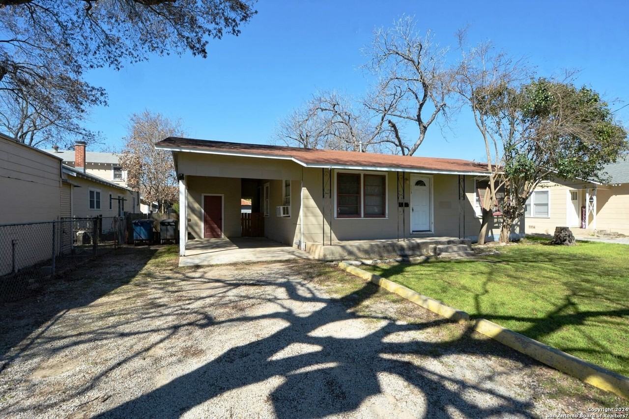 303 E Faust St - Photo 2 of 21