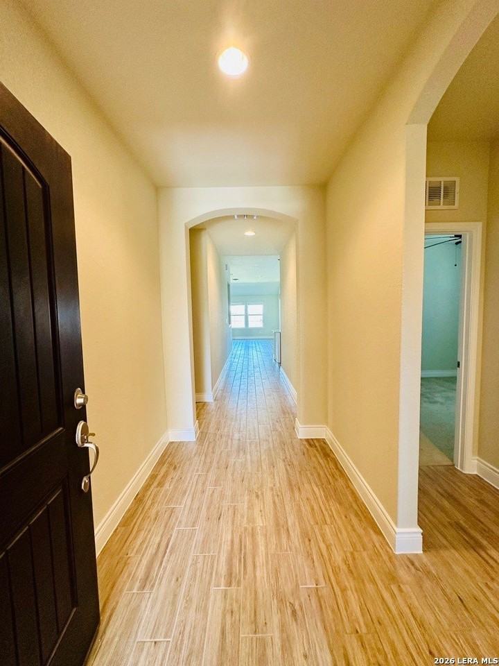 7711 Cottonwood Rdg - Photo 2 of 24