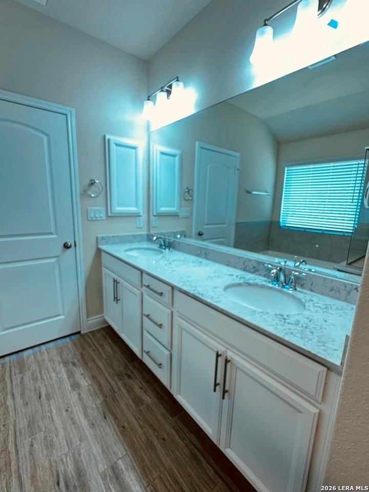 7711 Cottonwood Rdg - Photo 6 of 24