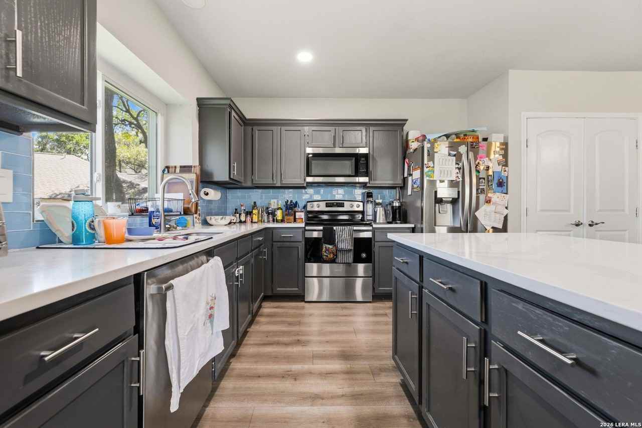 2607 Sky Dale Dr - Photo 7 of 30